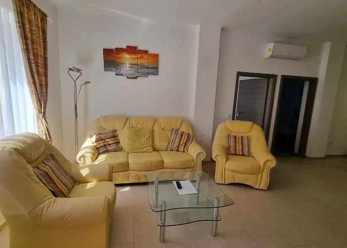 In 40765 Apartament *